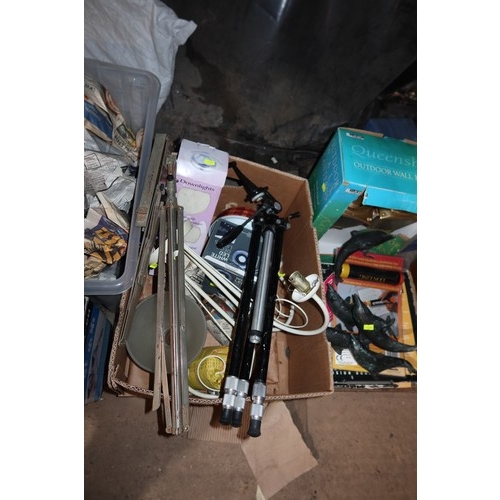 2014 - A quantity of various items including 2 x Queensbury outdoor wall lanterns, a shoe cleaning kit, gla... 