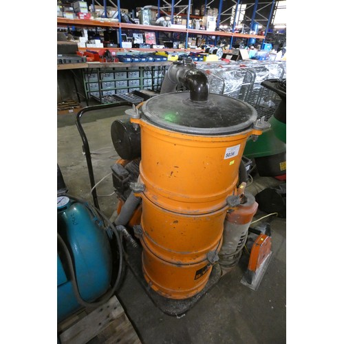 Lot 5036      