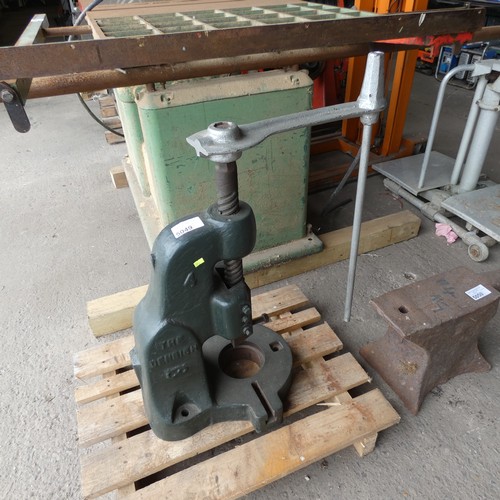 Lot 5049      