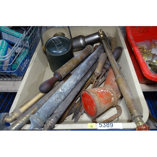 1 box containing a quantity of various vintage items including brass ...
