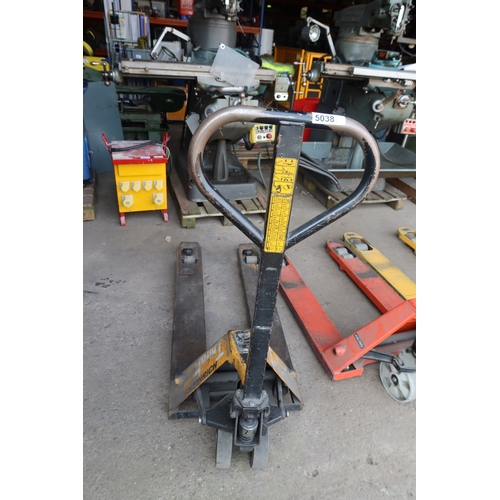 Lot 5038      