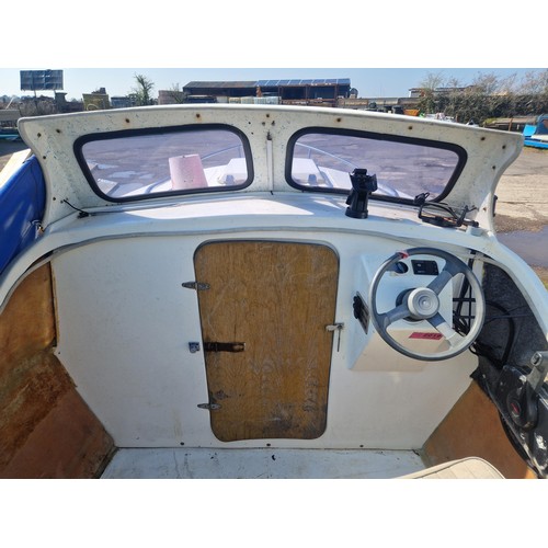 6799 - 1 x 16ft Mayland E-500 fishing boat, fitted with a Garmin fish finder and a Four stroke Mercury 30hp... 