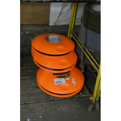 Lot 5024      