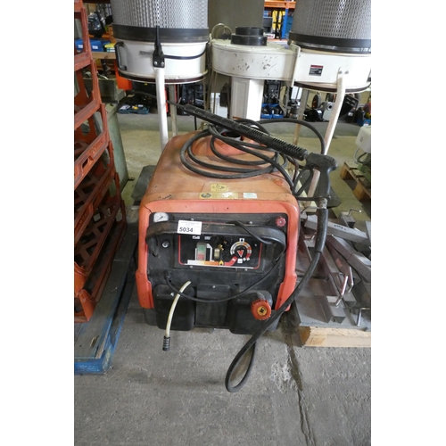 Lot 5034      