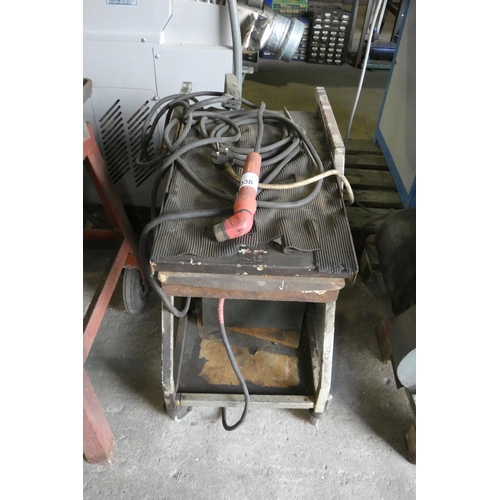 Lot 5038      