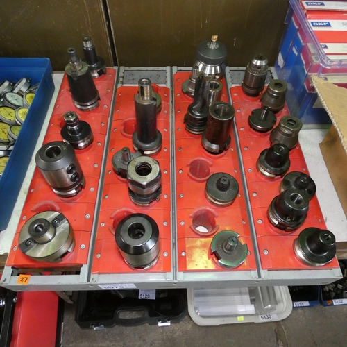5079 - A quantity of various 40 INT tooling in a Lista grey metal / red plastic rack