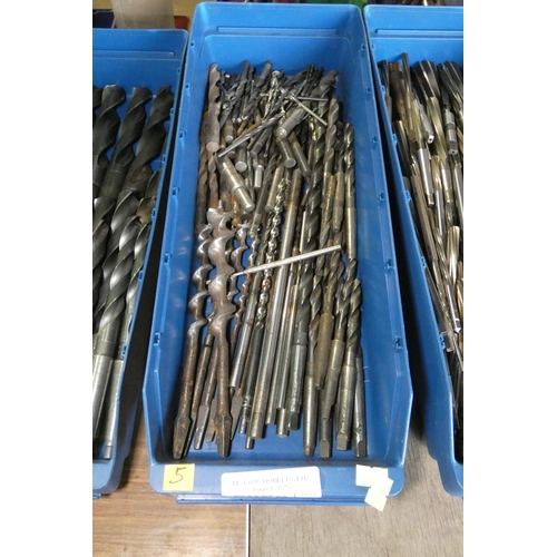 5098 - 1 x blue plastic box containing a quantity of various drill bits