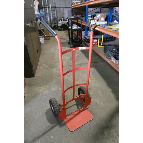 Lot 5165      