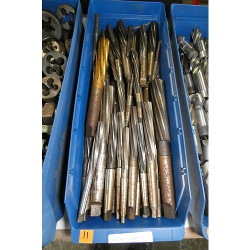 5069 - 1 x blue plastic box containing a quantity of various reamers