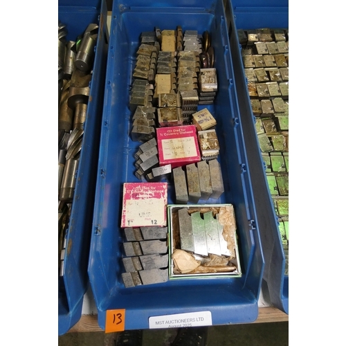 5071 - 1 x blue plastic box containing a quantity of various Coventry die chasers