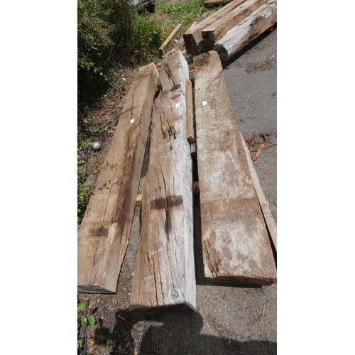 6532 - 1 x 30 year old air dried english oak beam (lovely colour when sanded)  measuring approx 297cm x 29c... 