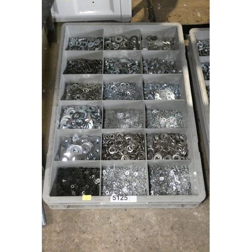 Lot 5125      
