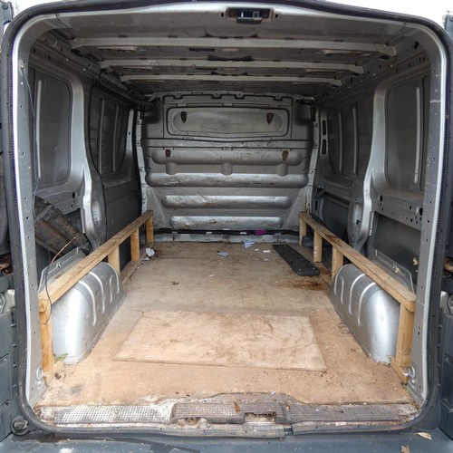 8 - Nissan Primestar DCI 115 SE SWB,
Registration number: LG57 LCZ,
V5: Present,
Odometer reading: 128,9... 
