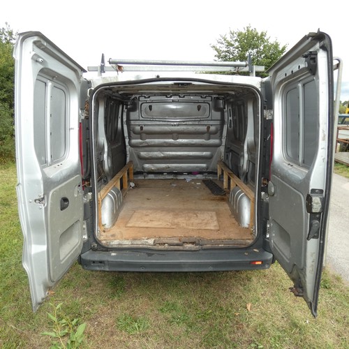 8 - Nissan Primestar DCI 115 SE SWB,
Registration number: LG57 LCZ,
V5: Present,
Odometer reading: 128,9... 