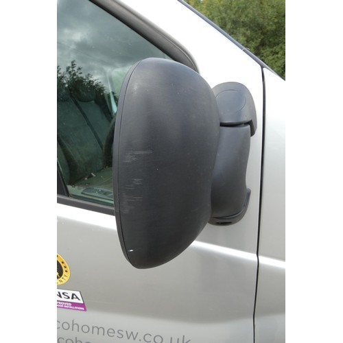 8 - Nissan Primestar DCI 115 SE SWB,
Registration number: LG57 LCZ,
V5: Present,
Odometer reading: 128,9... 