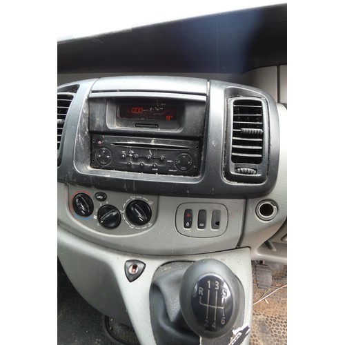 8 - Nissan Primestar DCI 115 SE SWB,
Registration number: LG57 LCZ,
V5: Present,
Odometer reading: 128,9... 