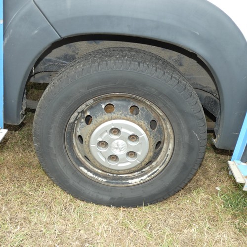 7 - Peugeot Boxer 435 Professional L4,
Registration number: FH16 ZWR,
V5: Not present,
Odometer reading:... 