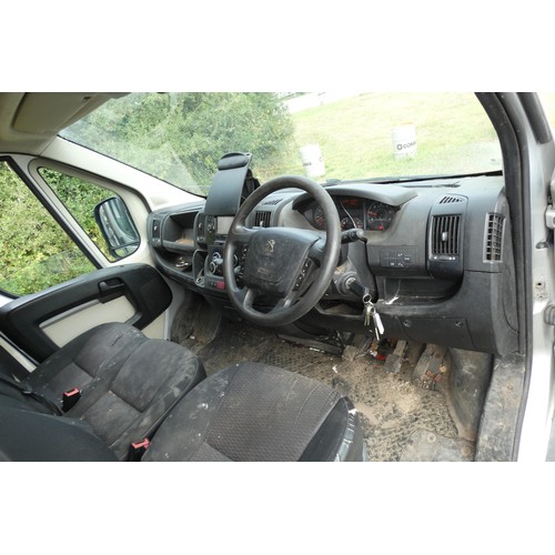 7 - Peugeot Boxer 435 Professional L4,
Registration number: FH16 ZWR,
V5: Not present,
Odometer reading:... 