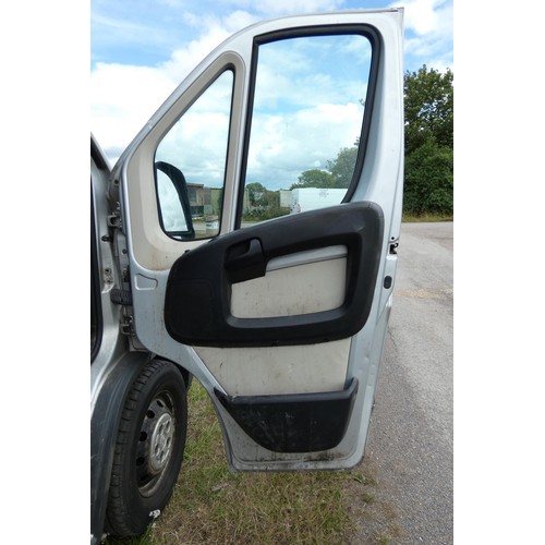 7 - Peugeot Boxer 435 Professional L4,
Registration number: FH16 ZWR,
V5: Not present,
Odometer reading:... 