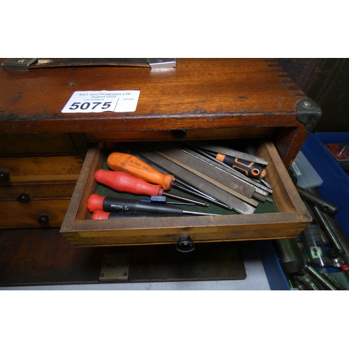 5075 - 1 x precision engineers wooden multidrawer tool cabinet approx 45 x 21 x 29cm high containing a quan... 