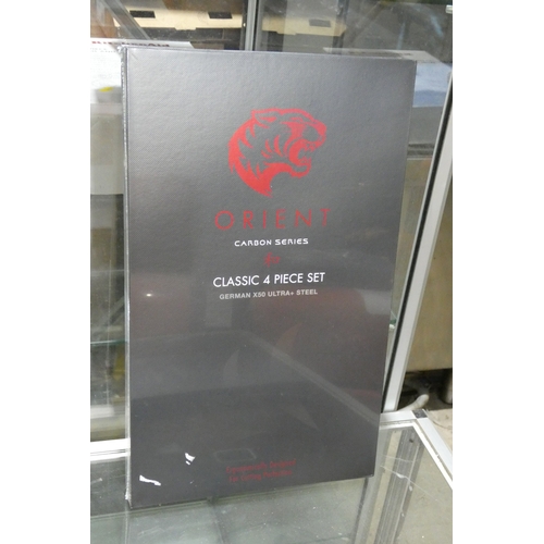 2039 - A classic 4 piece chef knife set by Orient type Carbon Series
