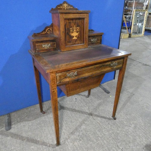 4400 - An Edwardian marquetry inlaid rosewood bonheur-du-jour with leathered writing surface, trinket drawe... 