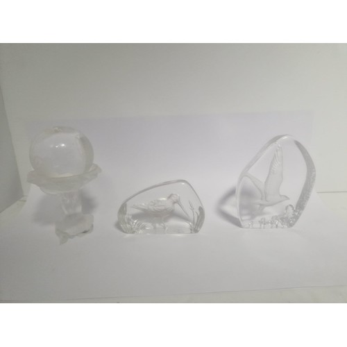 4206 - A collection of 22 Cathness and other decorative paperweights