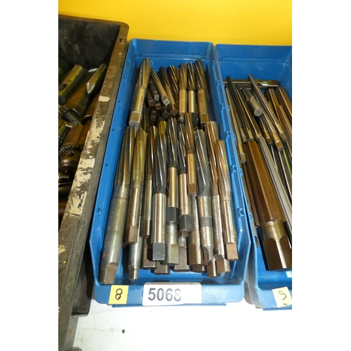 1 box containing a quantity of reamers