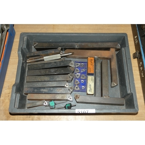 1 box containing a quantity of various turning tools and tips