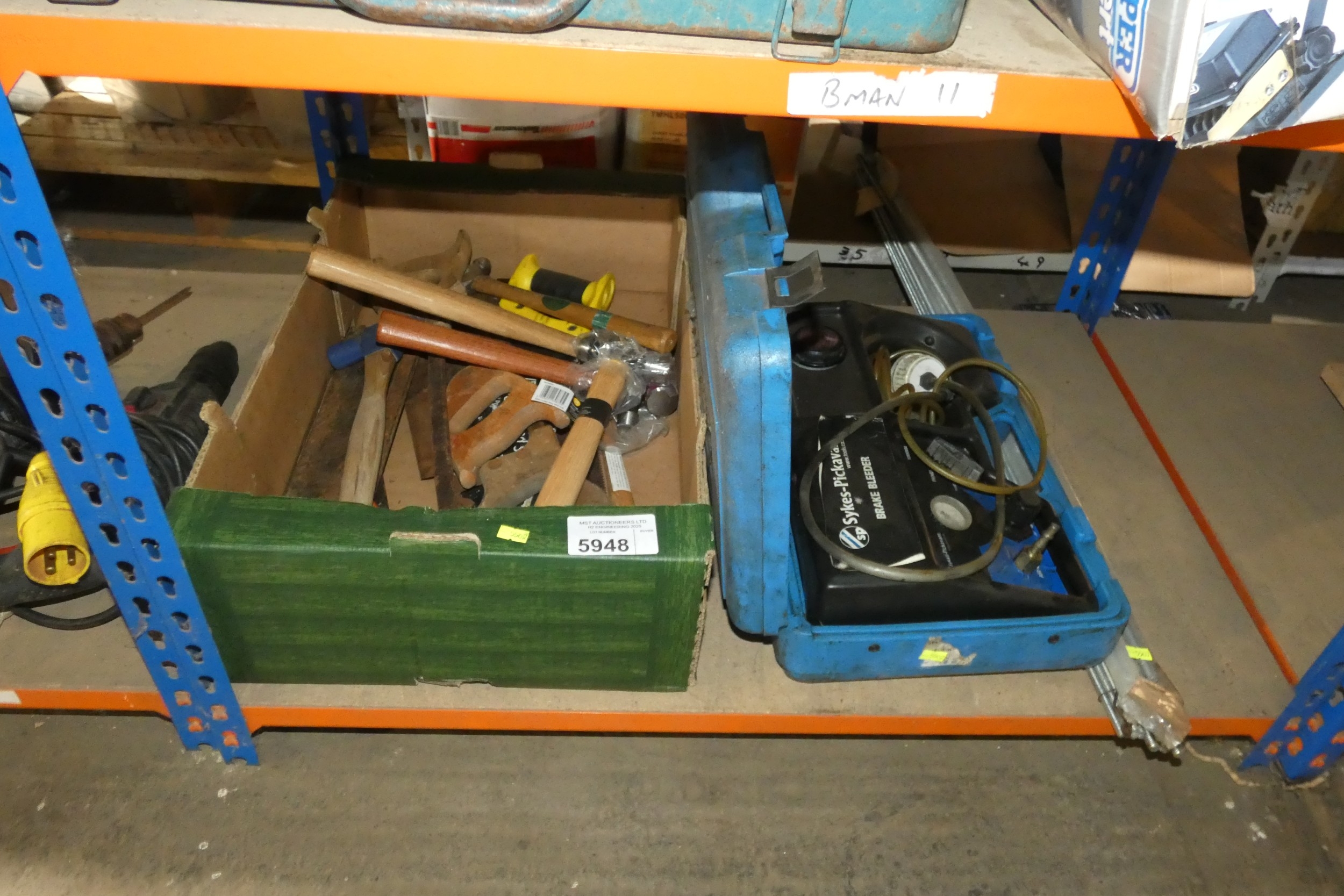 1 box containing a quantity of various hand tools, 1 x Sykes-Pickavant ...