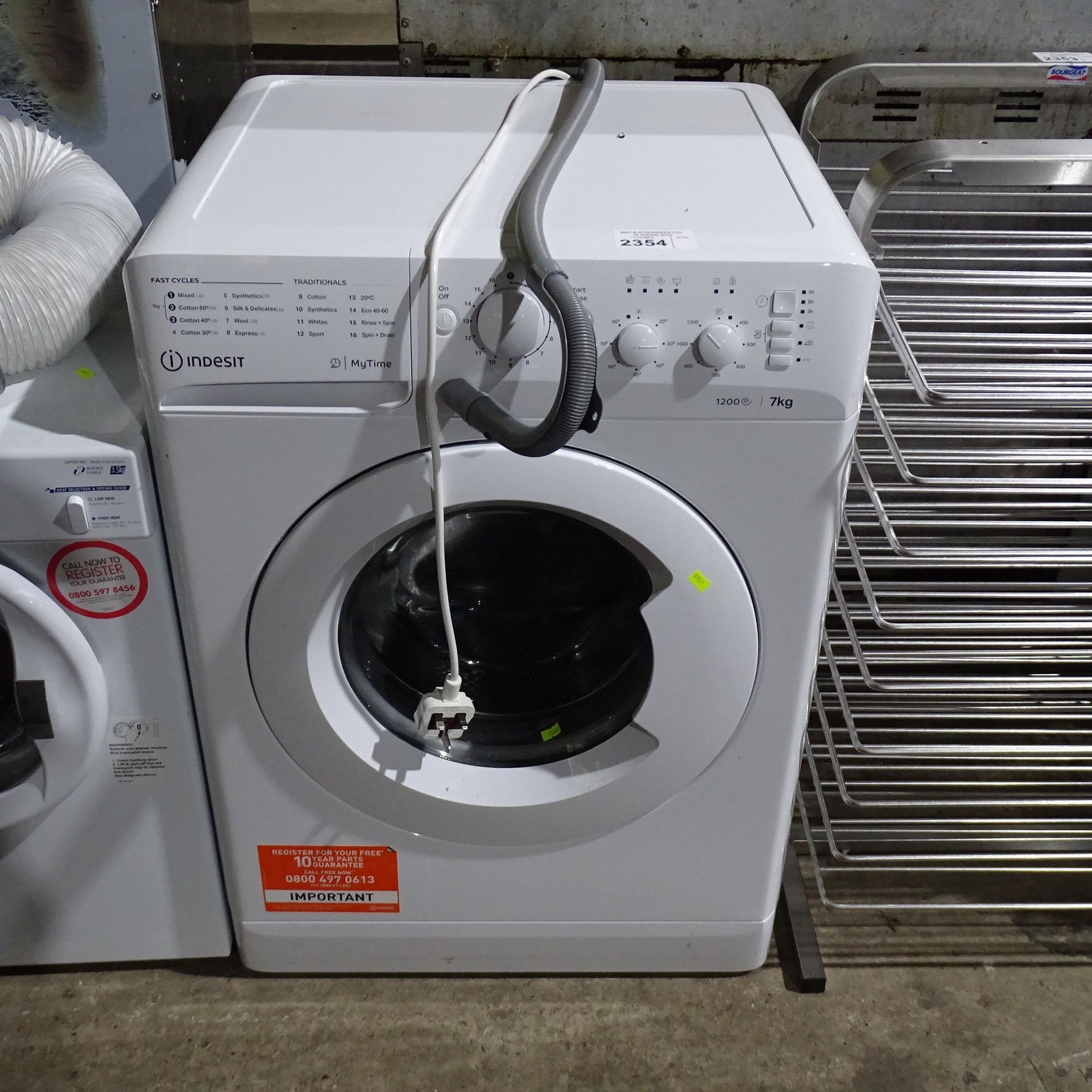 A under counter washing machine by Indesit type My time 1200 7kg trade