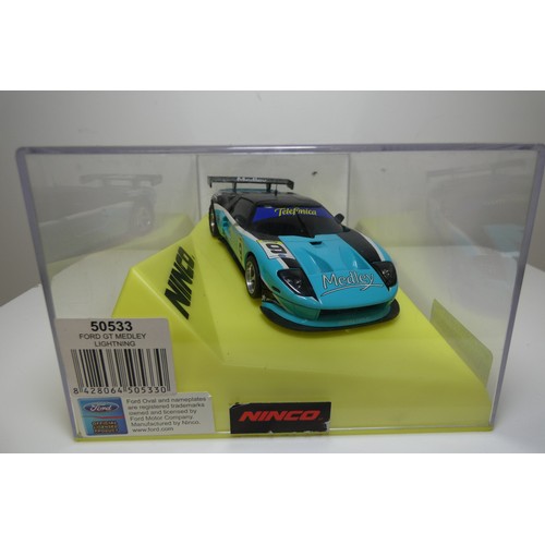 8040 - 1 x Ninco Ford GT Medley Lighting 50533 slot car