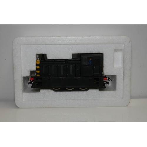 8112 - 1 x Bachmann Class 03 Diesel Locomotive, Model number: 31-352, 00 gauge locomotive