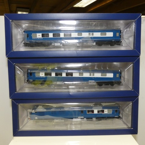 8144 - 1 x Bachmann Midland Pullman Six Car Unit Nanking Blue, Model number: 31-255DC, 00 gauge locomotive