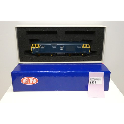 8209 - 1 x Heljan Class 35 D7017, Model number: 35111, 00 gauge locomotive