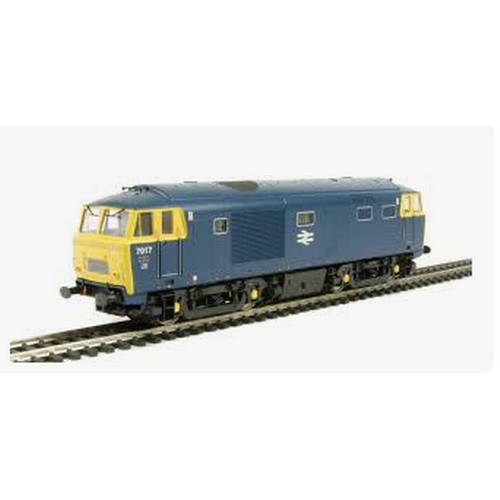 8209 - 1 x Heljan Class 35 D7017, Model number: 35111, 00 gauge locomotive
