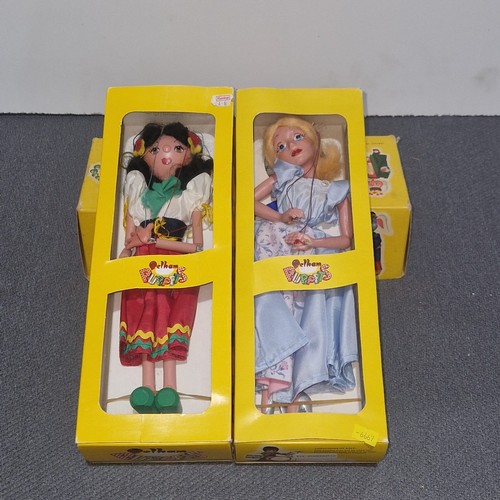 8304 - 2 x Pelham Puppets comprising of 1 x Cinderella and 1 x Gypsy both with box