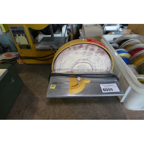6096 - 1 x Proxxon small bench top disc sander 240v
Working When Tested