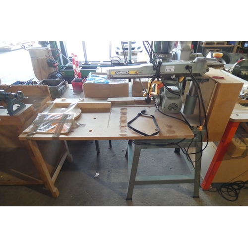 6110 - 1 x Dewalt DW110 radial arm cross cut saw 240v
Working When Tested