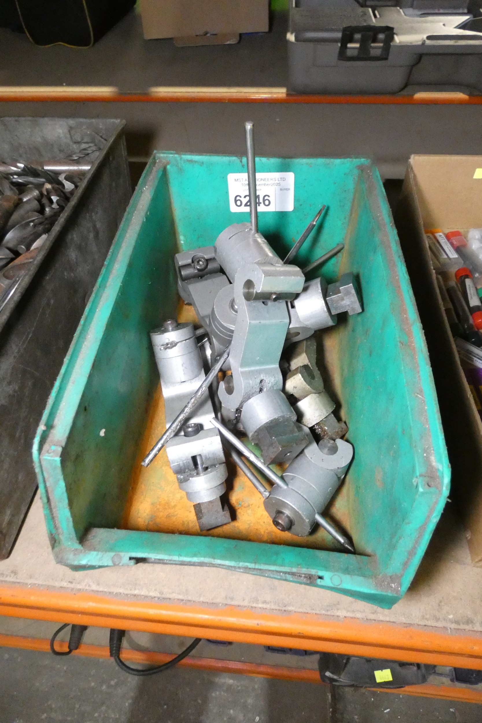 1 box containing 6 x milling machine adjustable work stops