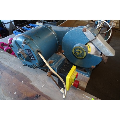 6109 - 1 x Coronet Minor wood turning lathe 240v mounted on a wooden bench. This lathe is also fitted with ... 