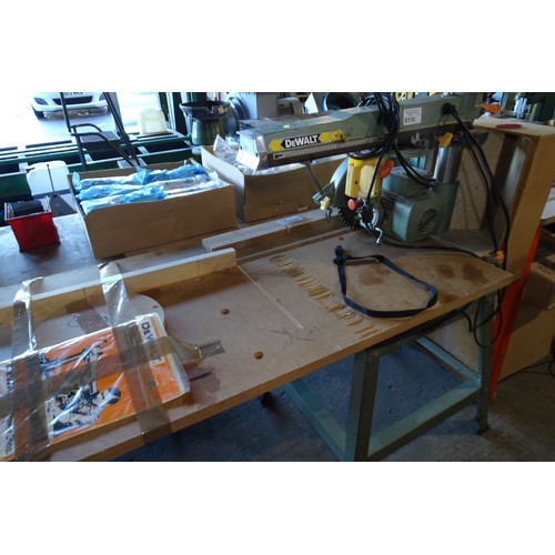 6110 - 1 x Dewalt DW110 radial arm cross cut saw 240v
Working When Tested