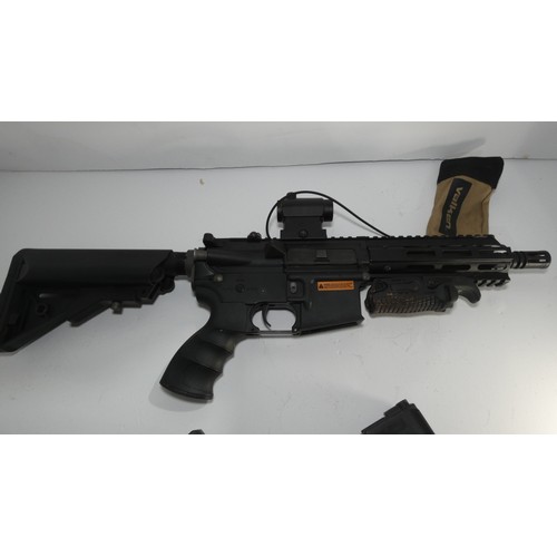 Tippmann Recon M-4 style airsoft replica rifle with 3 x magazines