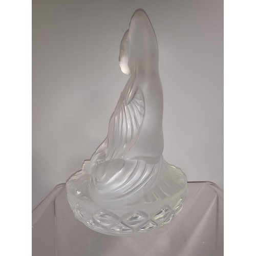 7189A - A Lalique France 594 Kuan Yin figure, approximately 29cms tall, engraved on Base 
