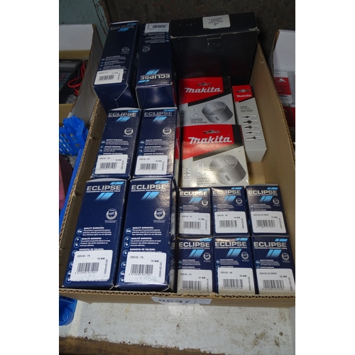 8097 - 1 Box containing a quantity of various holesaws and arbors