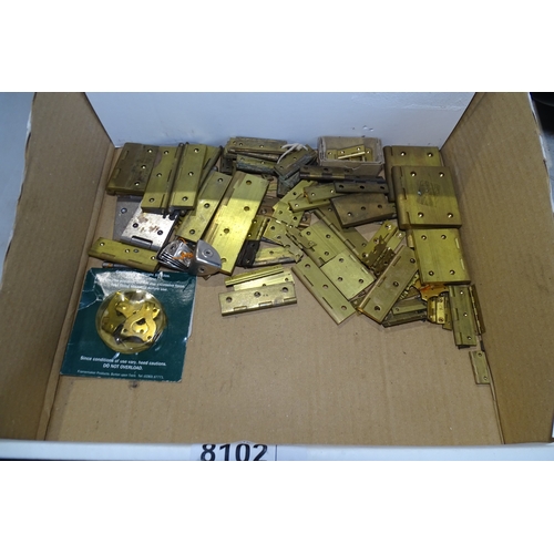 8102 - 1 Box containing a quantity of various hinges