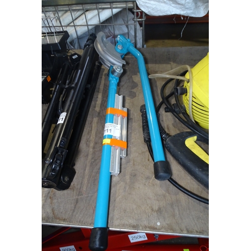 8111 - 1 x Pipe bender