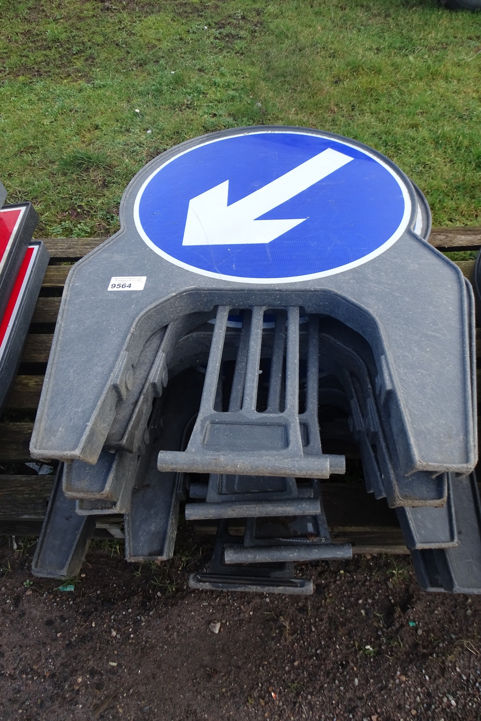 8 x 'Keep Left' folding temporary traffic sign.