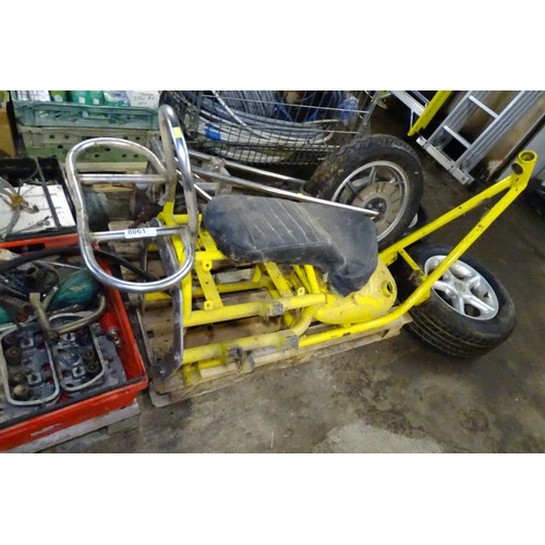 8061 - 1 x Volkswagen Trike Project for spares or repair, items include shocks/springs, exhaust parts, whee... 