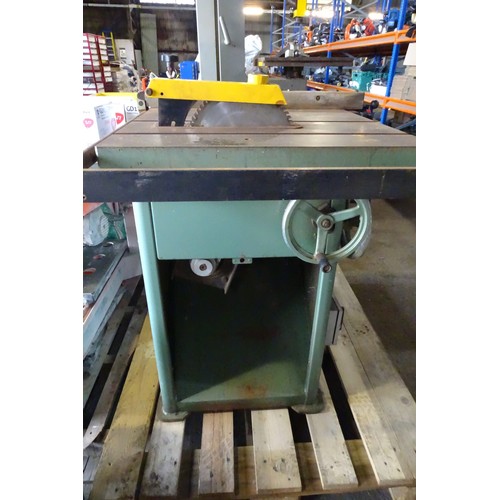 8132 - 1 x Startrite Tilt-Arbor circular saw bench, 3ph - Ex School / college